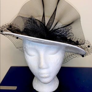 Women’s White Church Hat w/accents